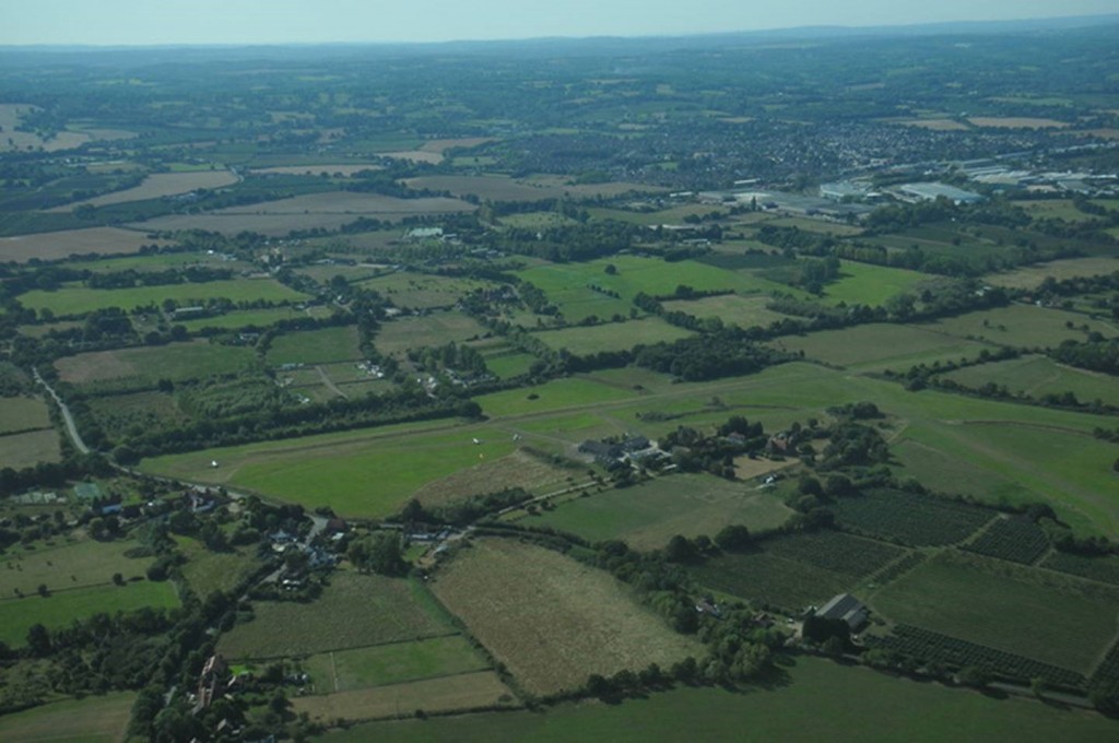 Farm Strips Fly Out Event - Departing Laddingford. Bleedin' obvious where it is once you know where it is!
